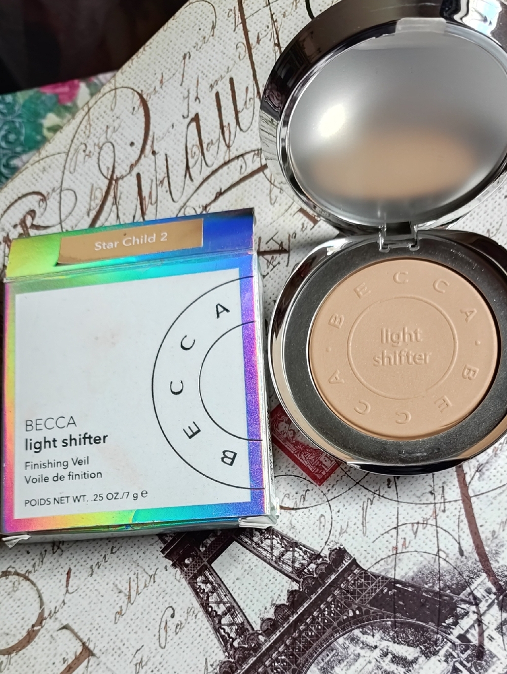 BECCA Light Shifter Finishing Veil Powder